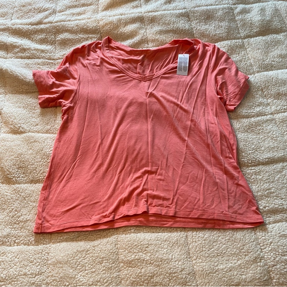NWT AEO shirt soft!